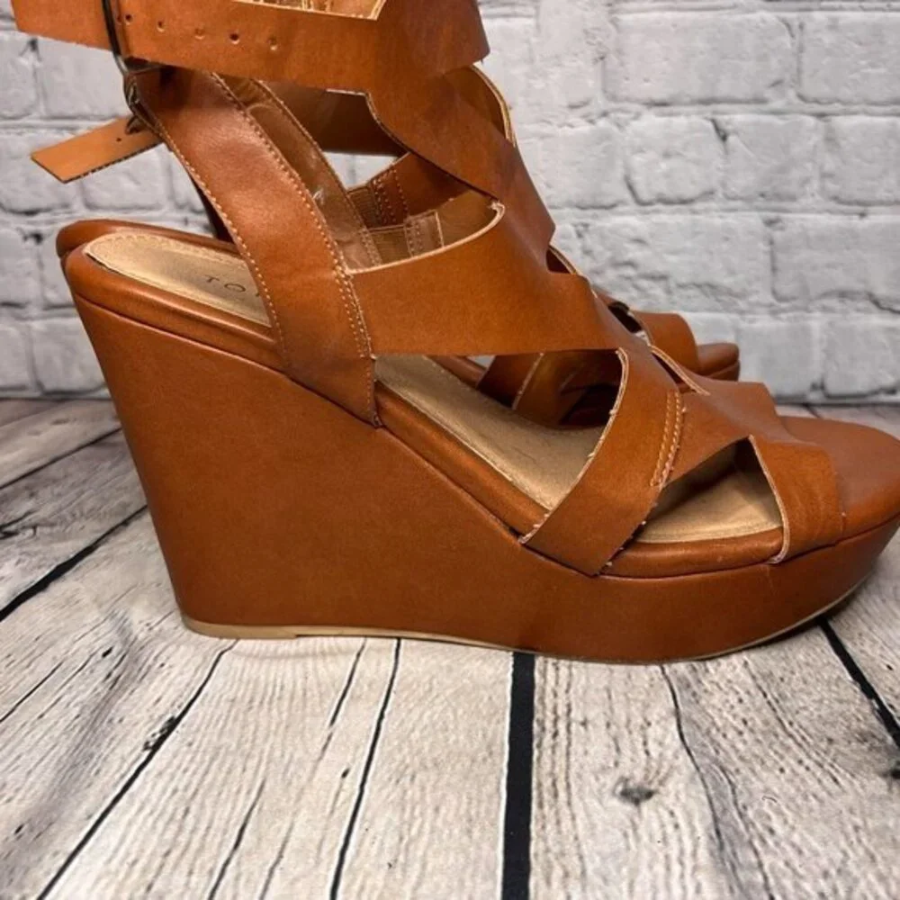 Torrid Brown Platform Shoes - Picture 2 of 2